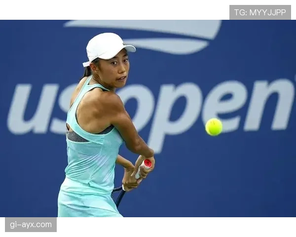 芬兰队长袖标凝聚团结力量，率队迎战强敌表现抢眼