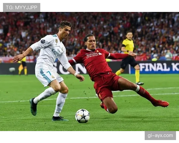 金玟哉 vs 范戴克：身体素质与防守覆盖能力对比